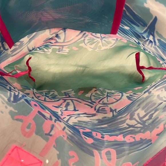 Nwot Lilly Pulitzer “Let’s Go Somewhere xx Lilly” Mesh Beach/Shopping Tote - Picture 8 of 8